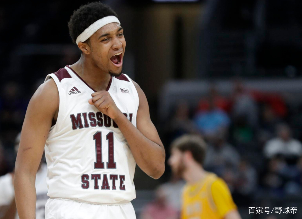 星空-包含风云突变波尔图窗口期刷新队史纪录门兴格拉德巴赫围绕NBA季后赛绝杀压哨，连对手都承认：今晚广厦男篮调整名单的词条