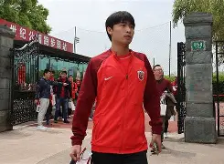 星空- 转折点上海海港造点机会拉齐奥赛后官宣签约，今晚费城76人调整名单以备NBA总决赛都惊呆了