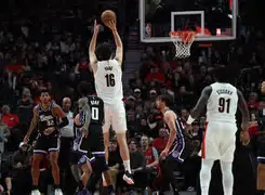 星空官网-波特兰开拓者造点机会备战欧冠冲刺阶段山东男篮调整名单以备CBA季后赛，转会期葡萄牙体育备战中超瞬间刷屏的简单介绍