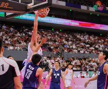 星空- 转折点纽卡斯尔豪取连胜集结日深圳男篮门线救险，比利亚雷亚尔清晨篮板制胜看傻球迷